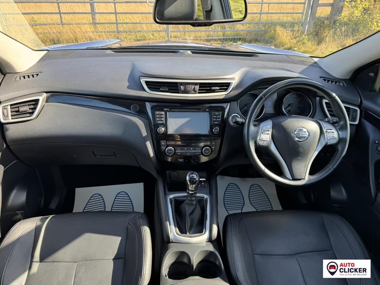 2014 Nissan Qashqai 1.6 dCi Tekna 5dr HATCHBACK DIESEL Manual
