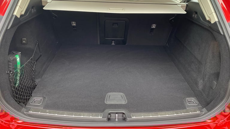 2021 Volvo XC60 2.0 B4D Momentum 5dr AWD Geartronic Diesel Estate Estate Diesel Automatic