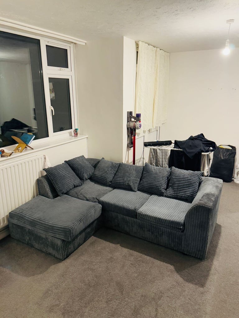 Modern Grey Corduroy Corner Sofa – Comfortable & Clean – Great Condition