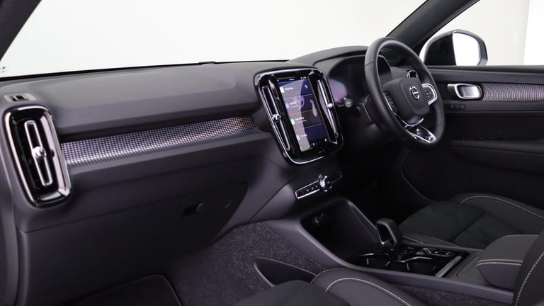 2025 Volvo XC40 2.0 B4P Plus Black Edition 5dr Auto ESTATE PETROL Automatic