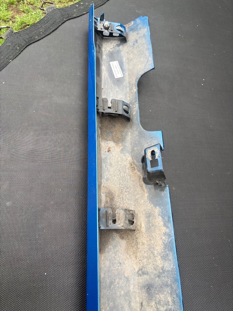 2020 fiesta ST-line side skirt