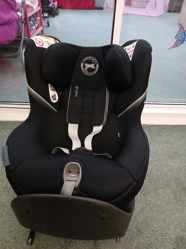 Cybex Car Seat with ISO Fix base