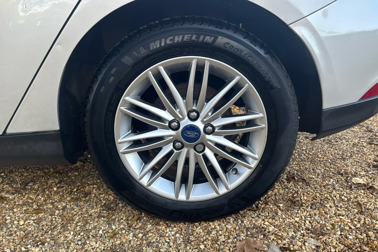  Ford Focus 1.0t Ecoboost Zetec Edition Hatchback 5dr Petrol Manual Euro 6 s/s