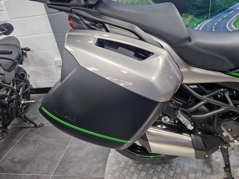 Kawasaki Versys 1000 SE Grand Tourer