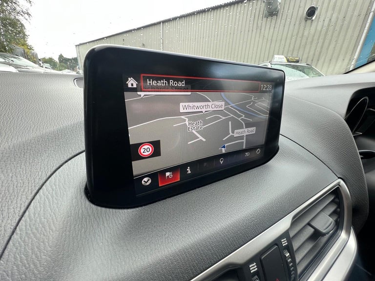 MAZDA MAZDA3 2.0 SKYACTIV-G SE-L Nav 2017