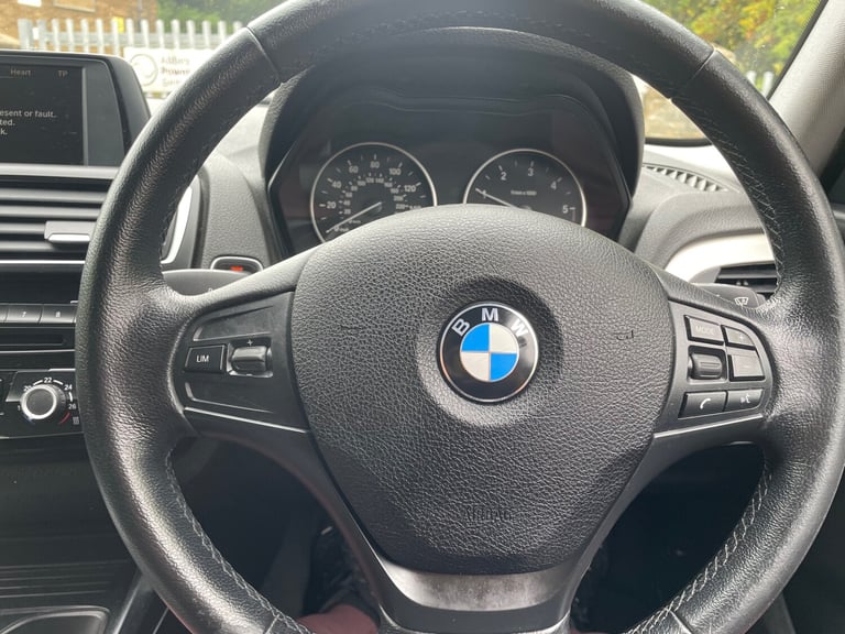 2015 BMW 1 Series 116d SE 5dr HATCHBACK Diesel Manual