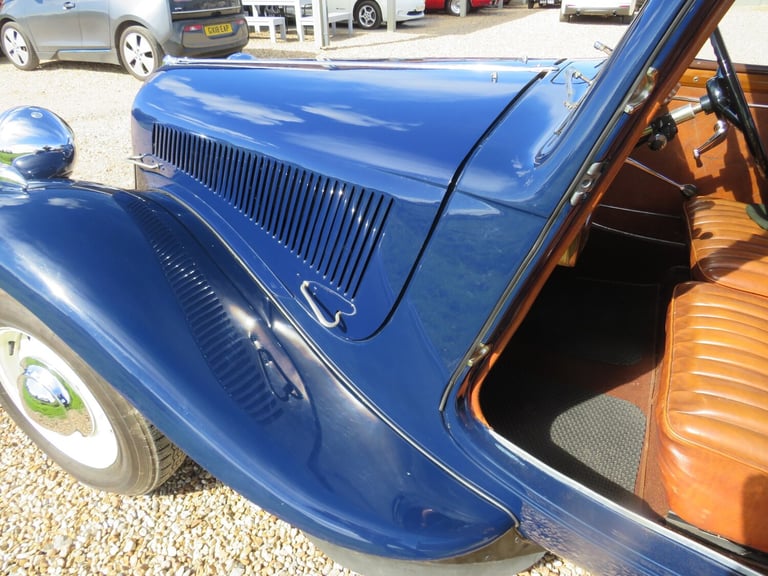 1961 Citroen Traction Saloon Petrol Manual