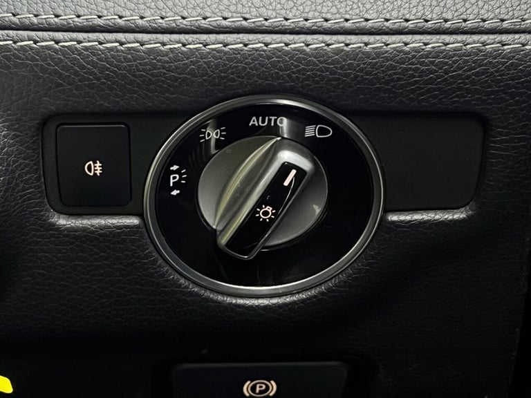 2013 Mercedes-Benz SL 3.5 SL350 AMG Sport Convertible 2dr Petrol G-Tronic Euro 5 (s/s) (306 ps) C...