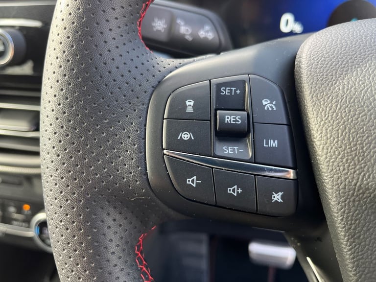 2022 Ford Kuga 2.5 PHEV ST-Line 5dr CVT HATCHBACK PETROL/ELECTRIC Automatic