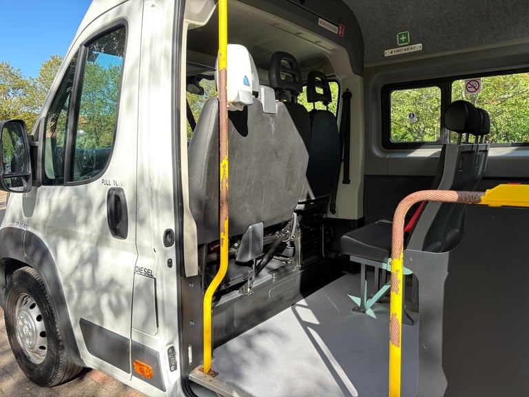 67reg Peugeot Boxer / Citroen Relay 2.0hdi 6spd 17 Seat WAV Minibus_Non D1 Model