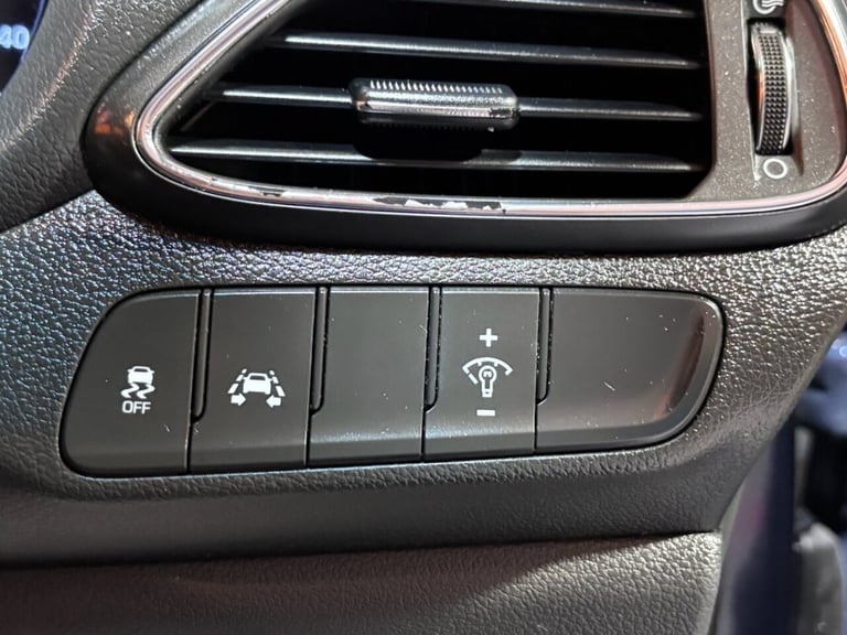 2017 17 HYUNDAI I30 1.0 T-GDI BLUE DRIVE SE NAV HATCHBACK 5DR PETROL MANUAL EURO