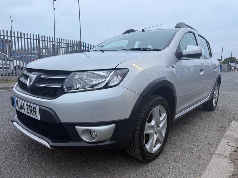 2014 Dacia Sandero Stepway 0.9 TCe Laureate Euro 5 5dr HATCHBACK Petrol Manual