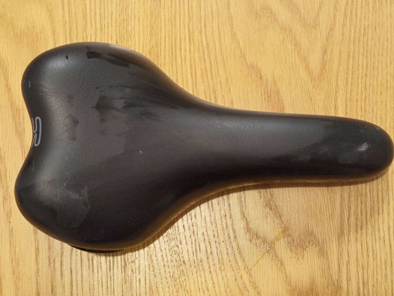 Selle Royal OXE Bike Black Comfortable Saddle Road Hybrid Bicycle 28cm