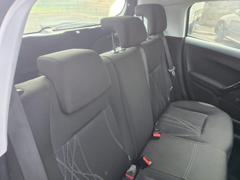 2013 Peugeot 208 1.2 VTi Active 5dr HATCHBACK PETROL Manual