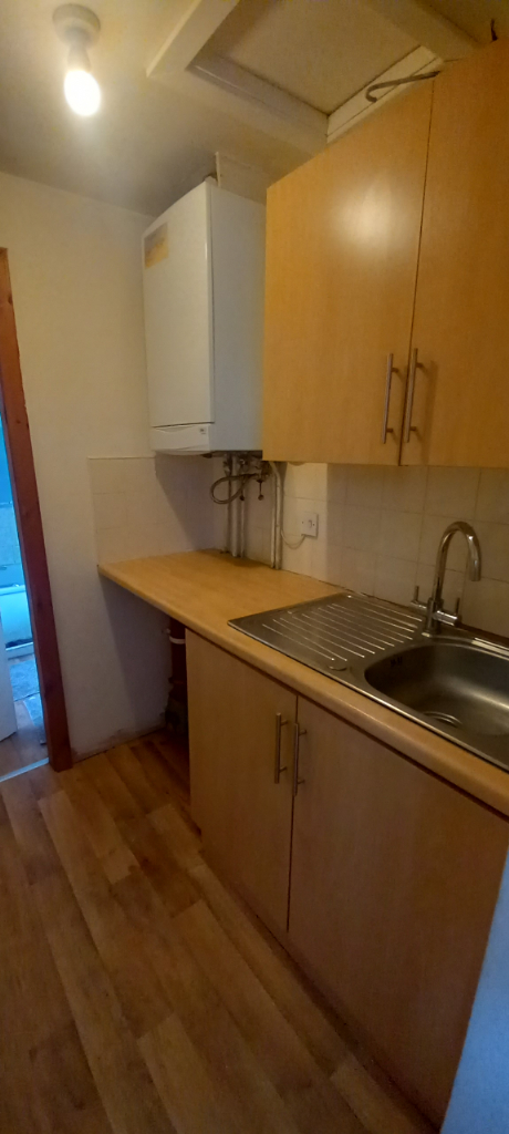 **LET BY**2 BEDROOM**TERRACED HOUSE**CORNWALLIS STREET**STOKE**