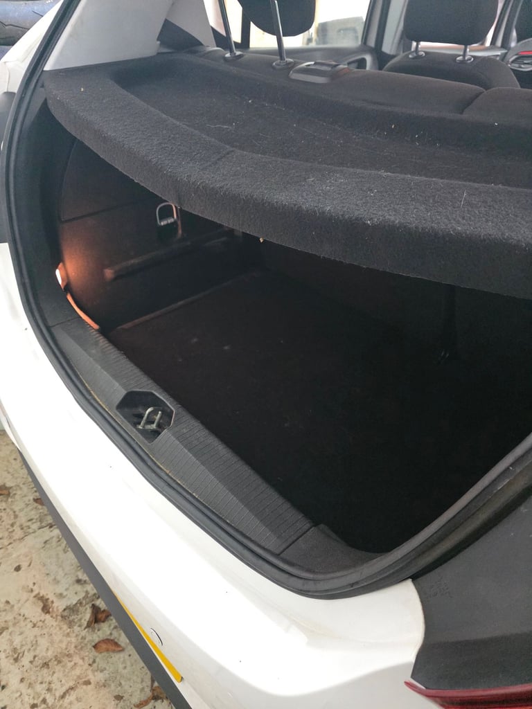 Vauxhall, CORSA, Hatchback, 2015, Manual, 1398 (cc), 5 doors
