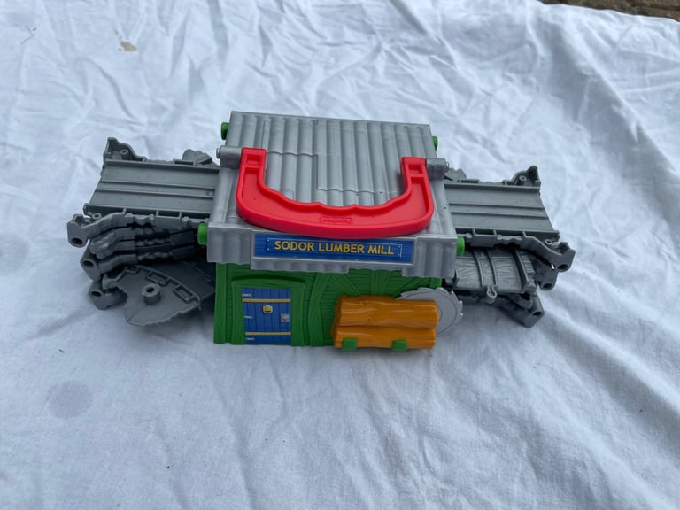 Thomas the tank engine train sets