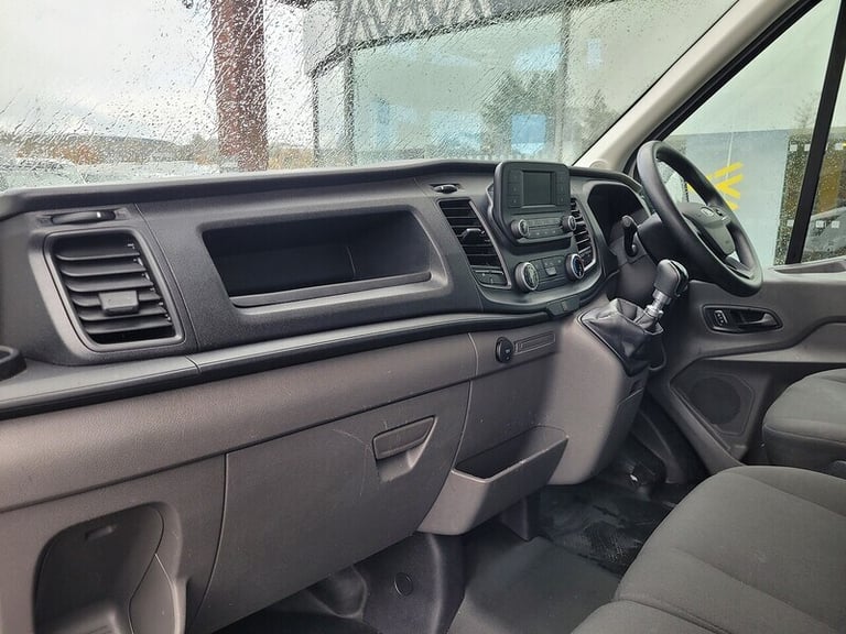 2022 Ford Transit 350 EcoBlue Leader Luton TDCI 130ps 4.1m with Air Con, Tail Lift &amp; 1 Owner ...