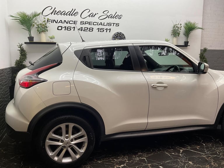 2014 Nissan Juke 1.6 Acenta Premium XTRON Euro 5 5dr HATCHBACK Petrol Automatic
