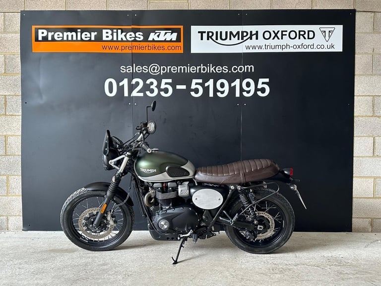 STUNNING 2020/20 TRIUMPH STREET SCRAMBLER MOTORCYCLE 