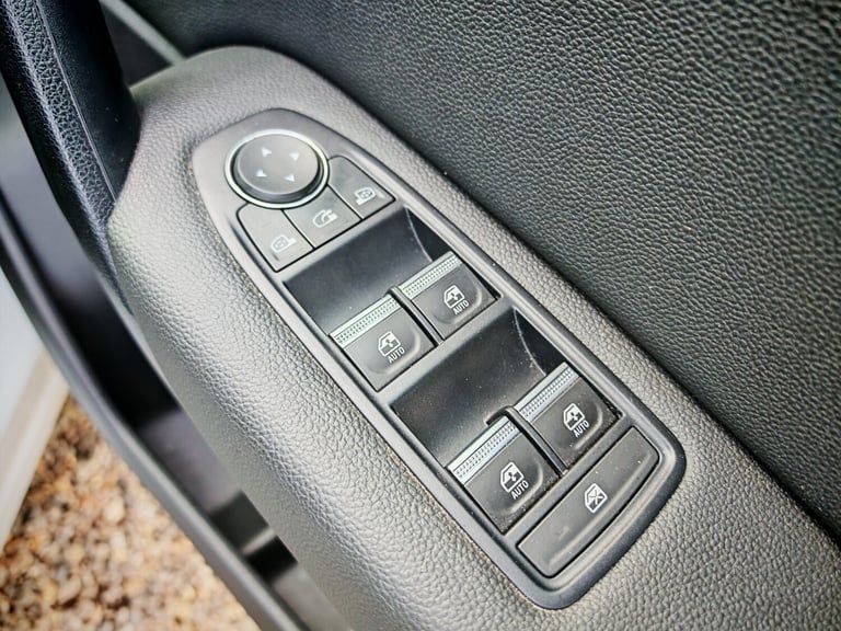 2023 Renault Captur 1.6 E-Tech full hybrid 145 Techno 5dr Auto Hatchback Hybrid Automatic