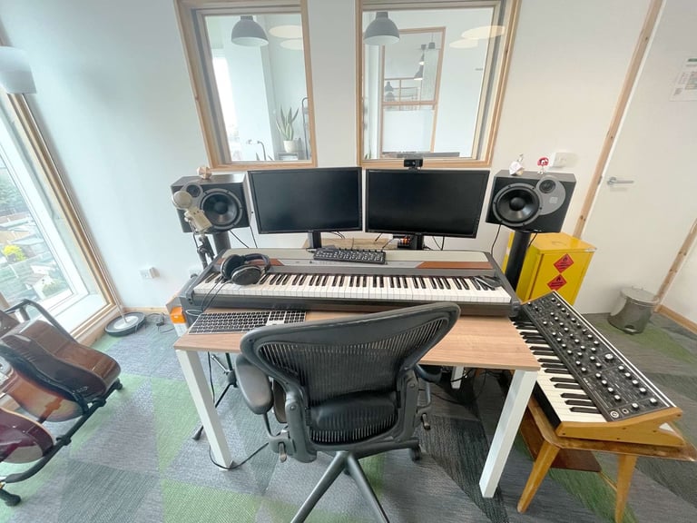 Music Studio | Soundproof room | Podcast | Creative Space | Office In Leyton E10