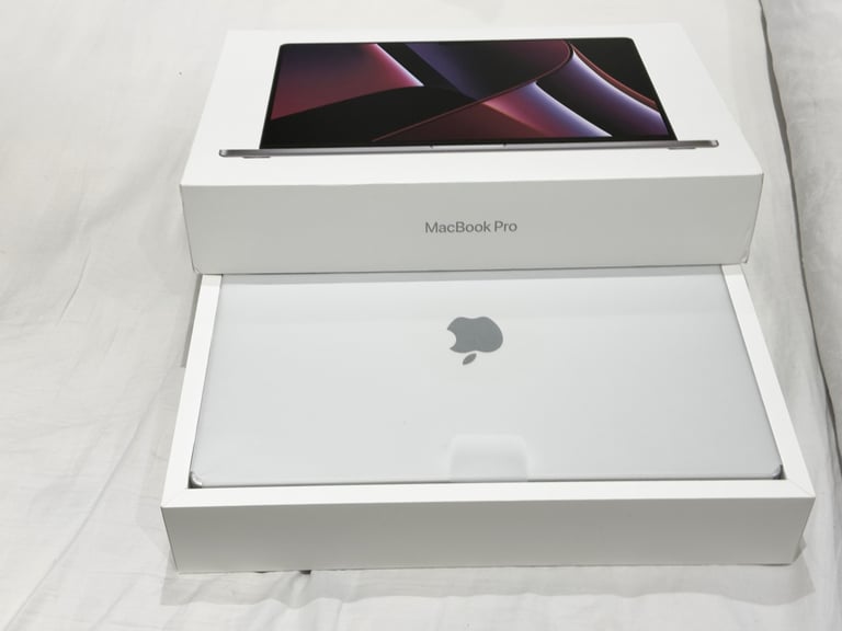 CAN DELIVER, BRAND NEW, BOXED, NEVER USED, CYCLE 2, MACBOOK PRO 16 INCH 2021 LAPTOP,M1 PR0 32GB RAM 