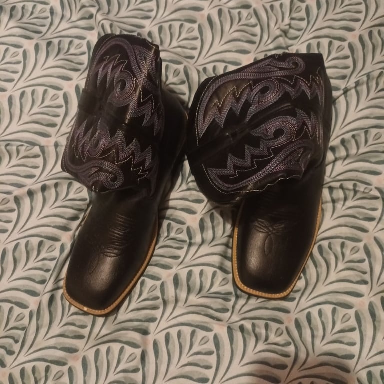Cowboy boots 