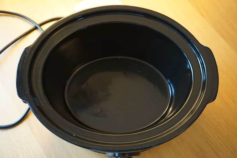 Andrew James 3.5L Slow Cooker HJ2187 GREAT CONDITION COLLECTION ONLY