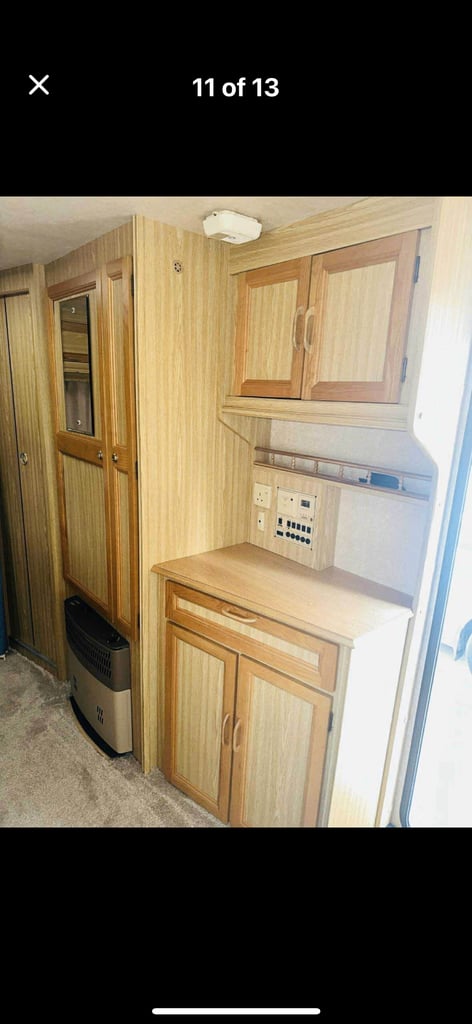 1998 crown regent 5 birth caravan