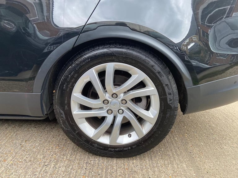 2019 Land Rover Discovery 3.0 SD V6 HSE Auto 4WD Euro 6 (s/s) 5dr ESTATE Diesel Automatic