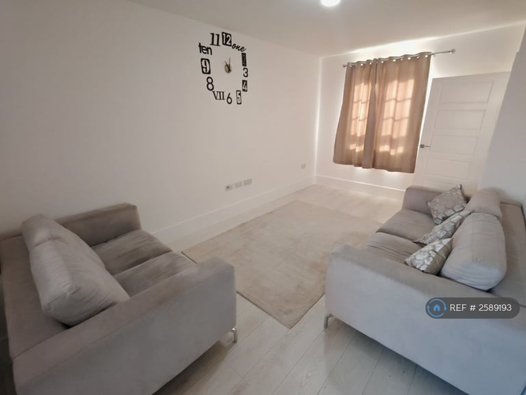 2 bedroom house in Candy Dene, Ebbsfleet Valley, Swanscombe, DA10 (2 bed) (#2589193)