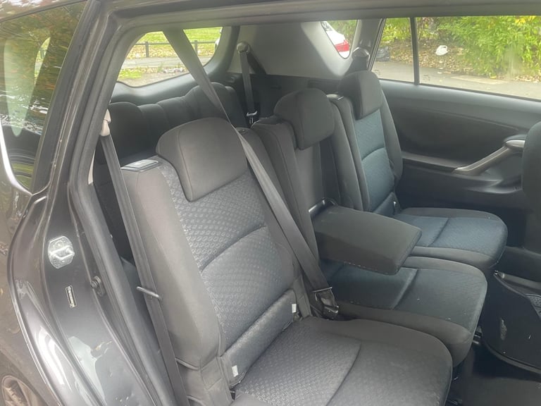 Toyota verso automatic 1.8 petrol 7 seaters ulezfree