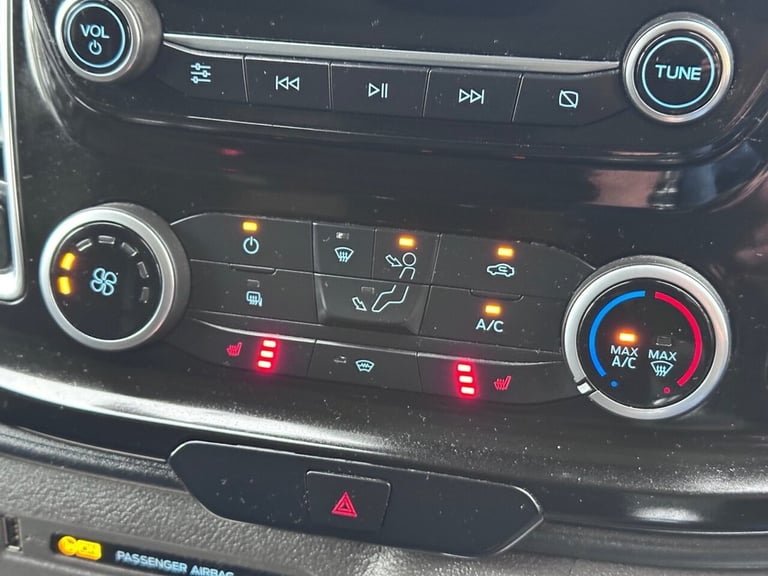 2021 Ford Transit Custom 2.0 300 EcoBlue Limited Panel Van 5dr Diesel Manual L1 H1 Euro 6 (s/s) (...