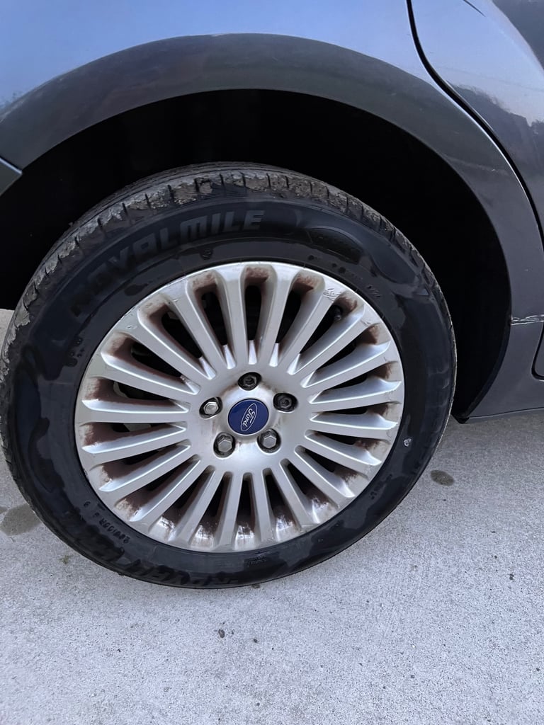 2010 Ford Focus 1.6 Titanium 5dr HATCHBACK Petrol Manual