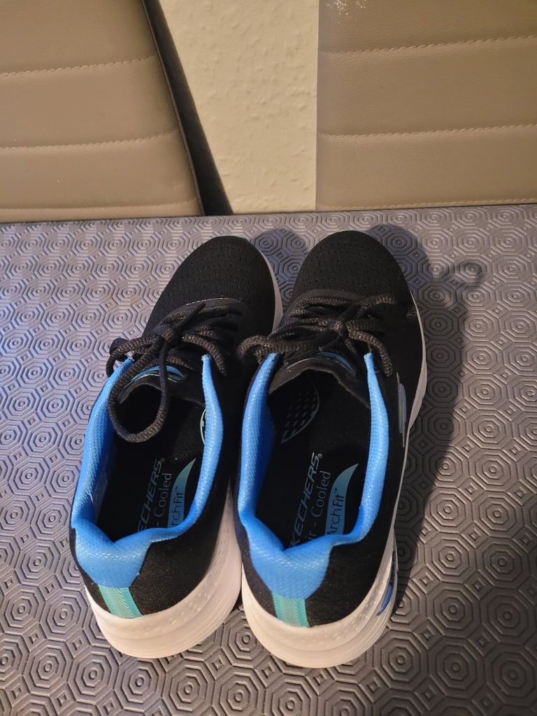 Skechers archfit trainers
