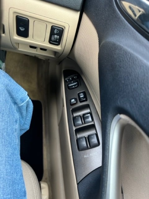 Cheapest lexus,Huge sale and savings on  Lexus, IS, Saloon, 2006, Auto ,2449 (cc), 4 doors