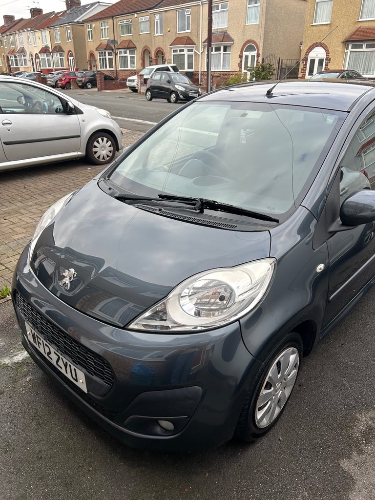 Peugeot, 107, Hatchback, 2012, Manual, 998 (cc), 5 doors