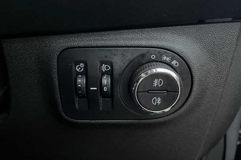 2015 Vauxhall Corsa 1.4i Turbo ecoFLEX Limited Edition Hatchback 3dr Petrol Manual Euro 6 (s/s) H...