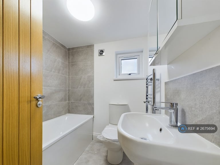 5 bedroom house in Rawden Place, Cardiff, CF11 (5 bed) (#2675694)