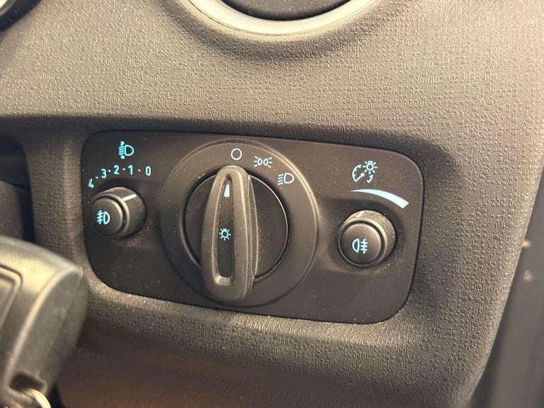 2014 Ford Fiesta 1.0T EcoBoost Zetec Euro 5 (s/s) 5dr HATCHBACK Petrol Manual