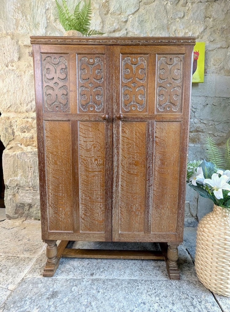 Limed Oak Linen Cabinet Gentlemans Wardrobe - Heathland Furniture