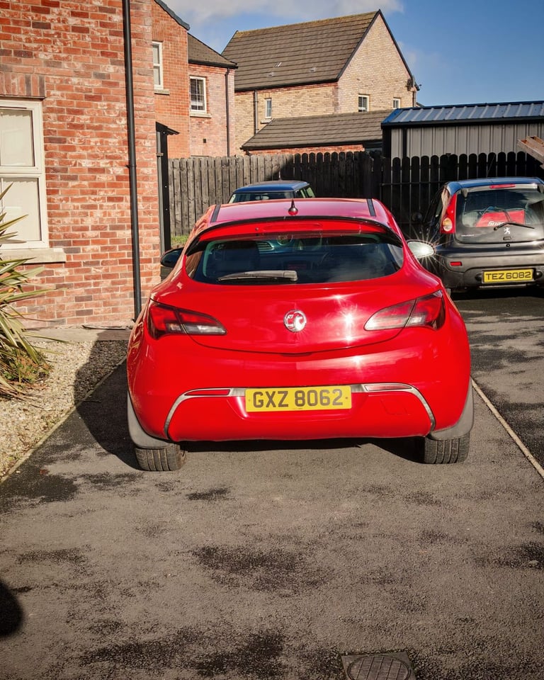 Vauxhall, ASTRA GTC, Hatchback, 2014, Manual, 1364 (cc), 3 doors