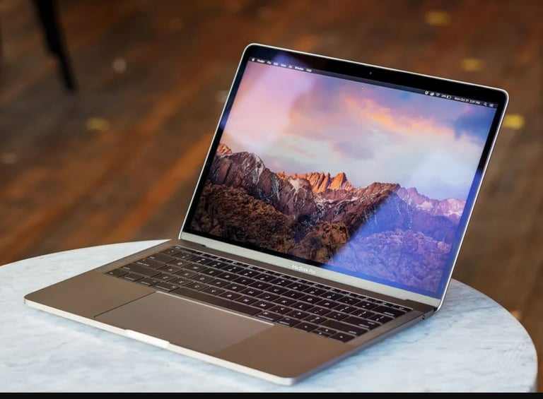 Apple MacBook Pro 13” inch | 8GB Ram 256GB SSD| Adobe |Logic |Final Cut Premiere photoshop Laptop