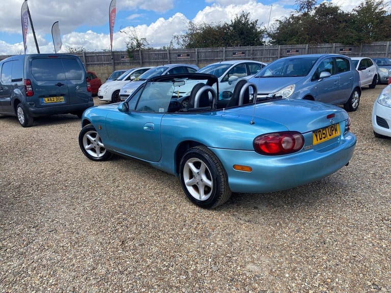 image for 2001 Mazda MX-5 1.8 2dr CONVERTIBLE Petrol Automatic