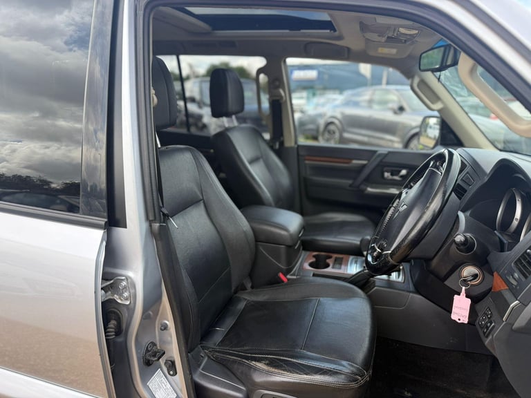 2013 Mitsubishi Shogun 3.2 DI-DC SG3 Auto 4WD Euro 5 5dr LWB ESTATE Diesel Automatic