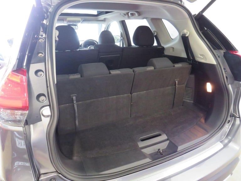 NISSAN X-TRAIL 1.7 dCi N-Connecta Euro 6 (s/s) 5dr Grey Manual Diesel 2019