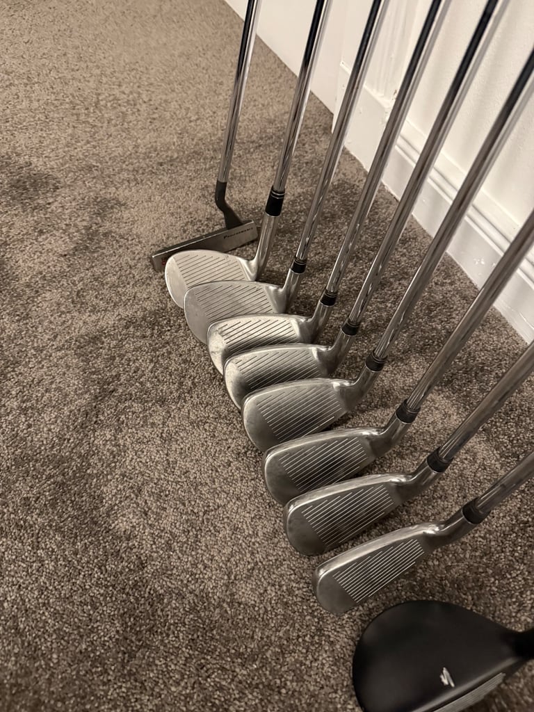 Full set of cobra clubs + cobra cart bag 