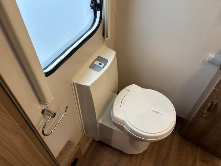 2016 SPRITE QUATTRO EW, 6 BERTH CARAVAN WITH L-SHAPED LOUNGE ...........NOW SOLD