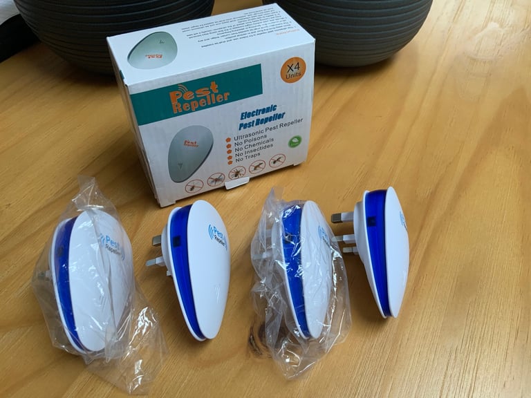 4 Ultrasonic Electronic Pest repeller. NEW condition